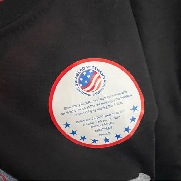 NWOT God Bless America Golden Puppy & Old Truck w/ Barn Tee Shirt Size Large - Picture 5 of 5